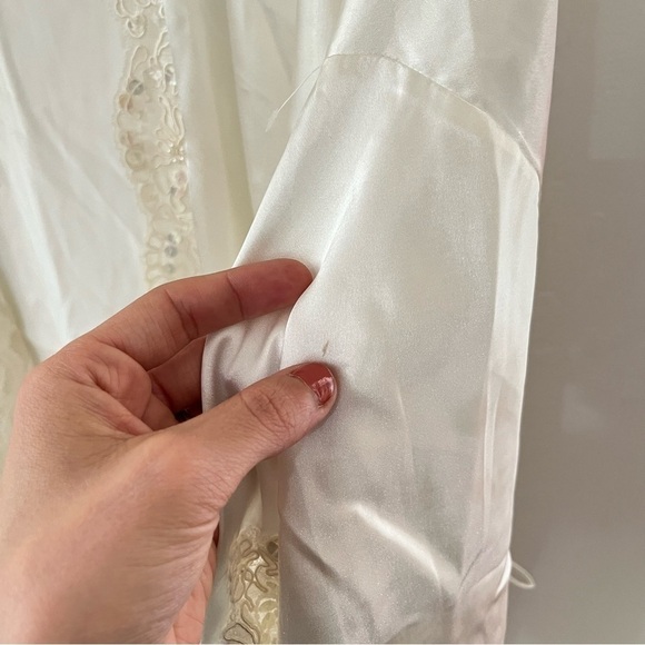 Victoria Secret 90s Satin Bridal White Lace Sequin Mini Kimono Robe One Size - Picture 5 of 8